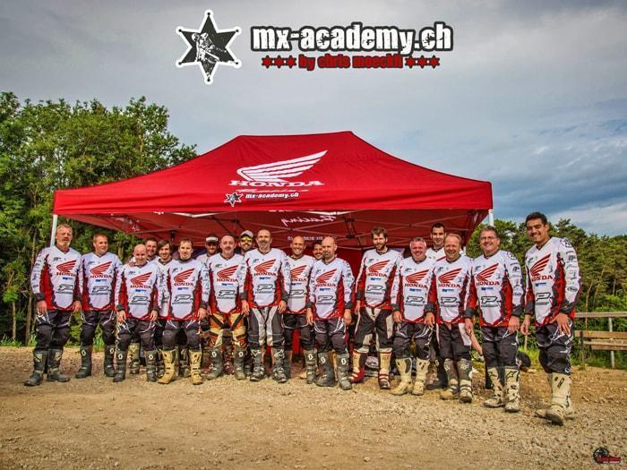 Teambuilding mit Motocross für Firmen auf der Anlage in Schlatt TG